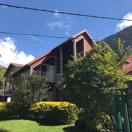 サラジー Le Jean Robert Bed & Breakfast エクステリア 写真