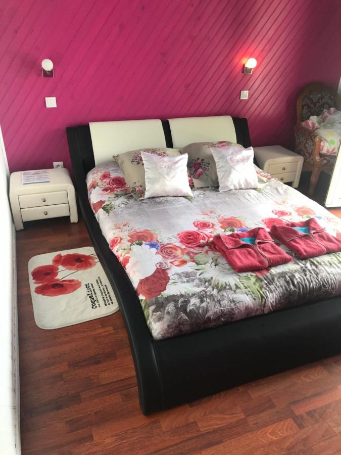 サラジー Le Jean Robert Bed & Breakfast エクステリア 写真